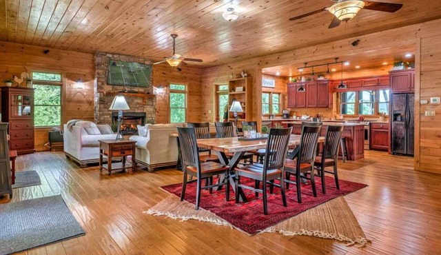 Memory Maker - Pet Friendly | Screened Porch | Hot Tub