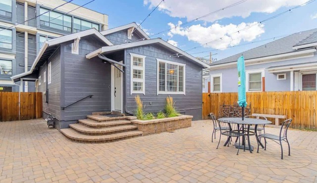 Modern 1-br Apartment Close to Downtown Vibes