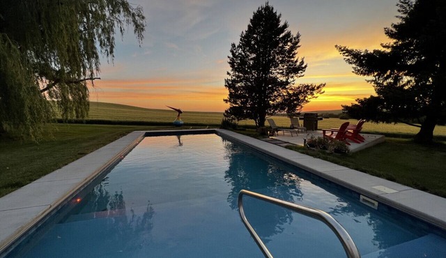 Modern Countryside Retreat 5 Min to Walla Walla Heated Pool