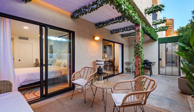 Modern Palm Springs Condo | Views, Pools & Tennis