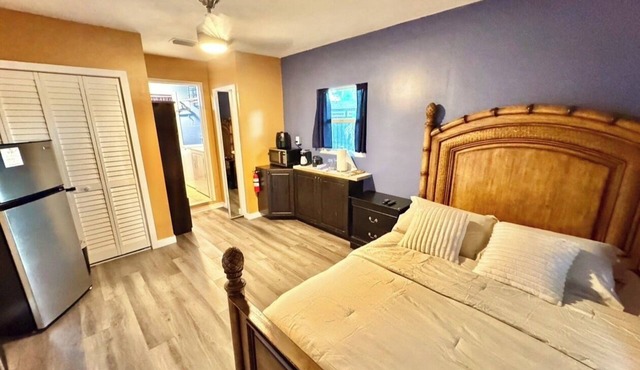 Modest Comfy studio in the heart of VeroBeach