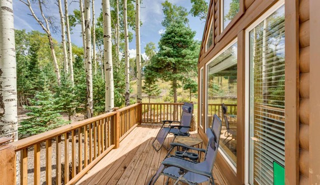 Mountain Views: Cabin in Fort Garland Near Hiking