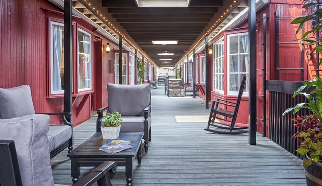 Napa Valley Railway Inn