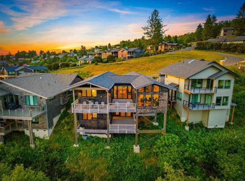 Nestucca Bay - Waterfront, Mountain & Lake Views