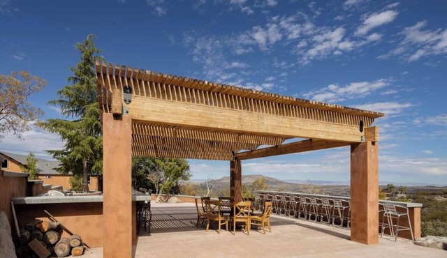 NEW: 3-Acre Retreat w/Epic Panoramic Views