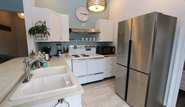 ONP Visitor Center, A/C, Retro kitchen