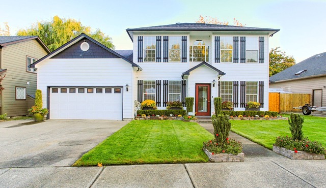 Oregon Winemakers Beautiful Colonial in Salem - Minutes to world class wineries