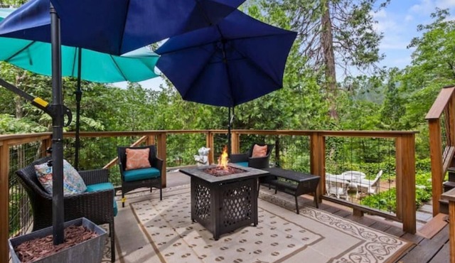 Papa's Cabin 5+mins from Black Oak Casino