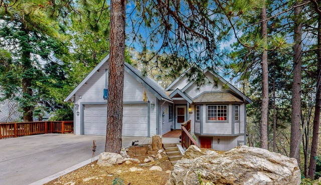 Peaceful Mountain Escape with Wifi, Deck, Ping Pong-Dogs ok