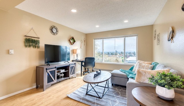 Perch - Cascade Vue 51 BY Betterstay: 1BR | SeaTac | Southcenter