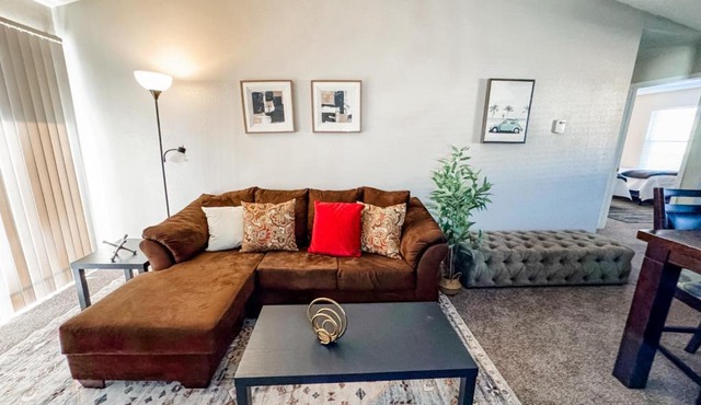 Perfect for Group with 2BR and 2BA with Pool