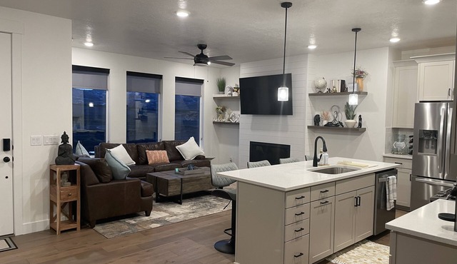 Perfect Park City location w/Hot Tub!