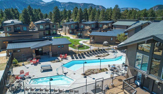 Pet-Friendly Alpine Room Near Mammoth Mountain, Ideal for Ski Trips & Lake Hikes