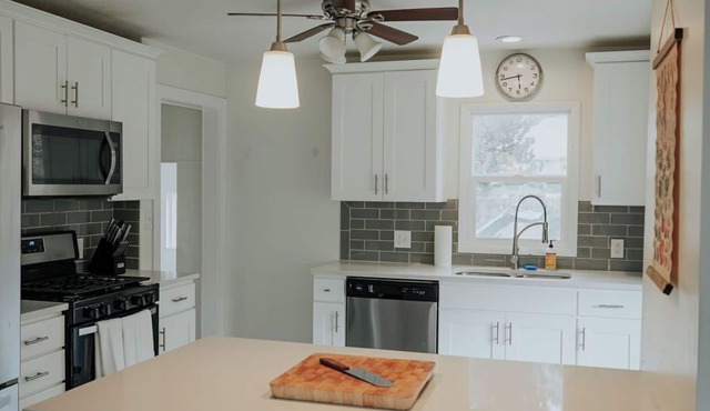 Pet Friendly Home in Millcreek w. Fenced Backyard & Access to Mountains