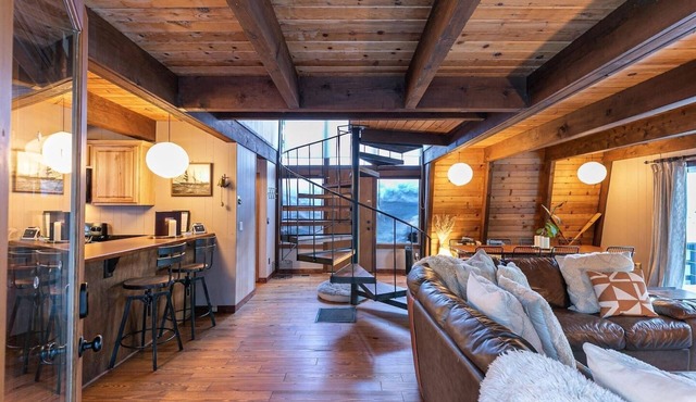 Pet Friendly Tahoe City Winter Cabin