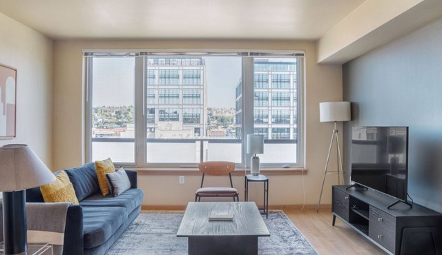Premium Queen Anne 1BR w/Gym, W/D, Lounge & Roof Deck, by Blueground