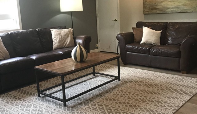 Private Wine country daylight basement (1 bd, 1 ba, kitchen, living, patio)