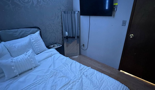 Quiet Cozy Room