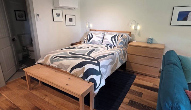 Quiet Private Studio · W/D · Pets · Near Portland