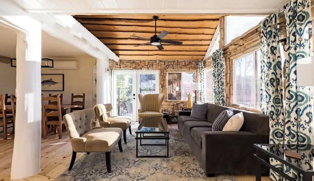 Rancho Maderas Lodge- Solar Heated Pool, King Bednn
