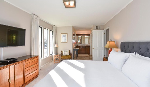 Relaxing wine country condo at Silverado in Napa