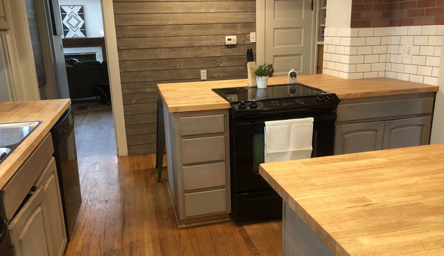 Restful UP Oasis in heart of University Place