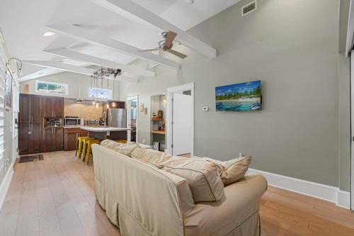 Riberia Columbus Cottage - Team Joseph Ellen