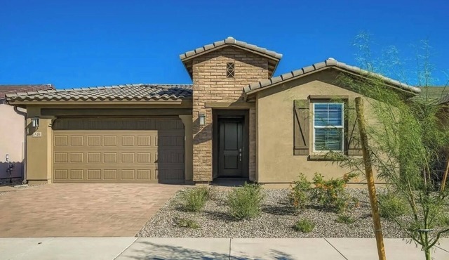 Ridge MAIN— Arizona Athletic Grounds ONLY 8–14 Min Drive!