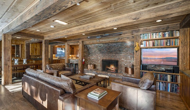 Rivendell - Escape at Historic Home in Olympic Valley, Near Village, Golf, and Minutes to Tahoe
