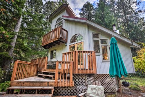 River Views, Private Hot Springs Tub, Forest, Deck
