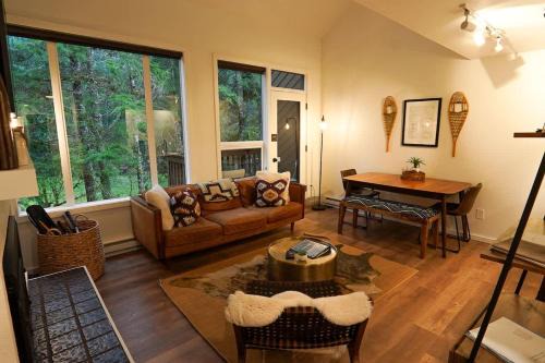 Riversong Retreat
