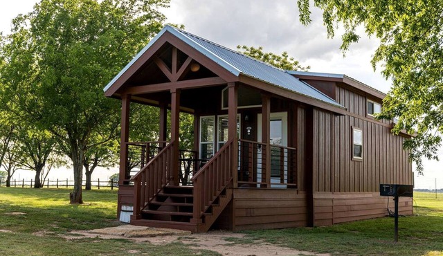 Rustic Elegance in Texas - Amazing Glamping Getaways in this Chilton Cabin Rental