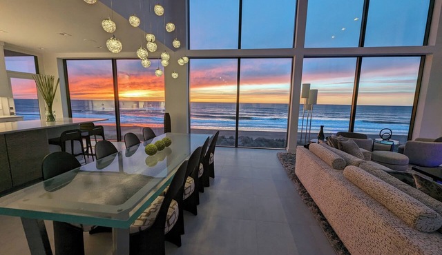 Sea Glass Oregon Villa - 360 degree Ocean Views