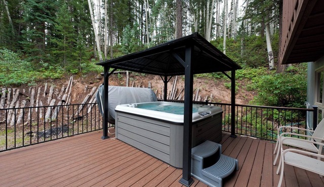 Secluded Mountain Home - 1 Mile to Purg - Hot Tub/Ping Pong Table/Lake Access