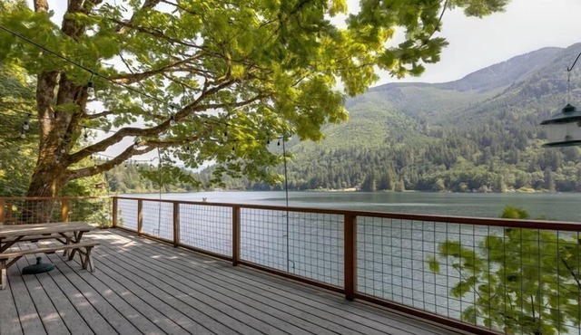 🏊‍♀️❤Silver Lake Cabin #24 - Lakefront - Private Dock - BBQ - Sleeps 4😎