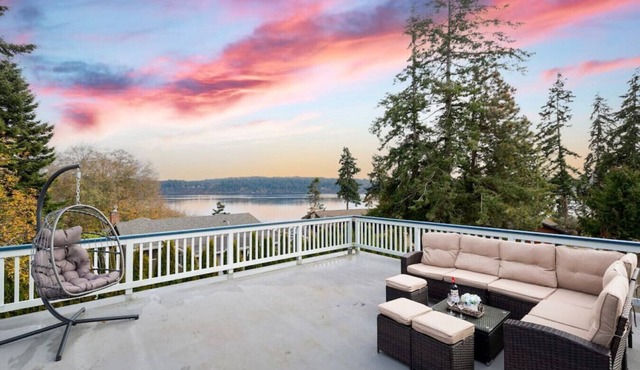 Sirius Entire · Gigantic 6b3b Home w/Water View+Hot Tub+Game Room
