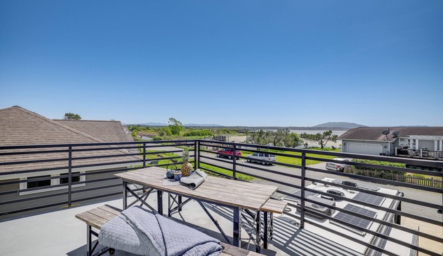 Sleek Ferndale Home w/Ocean & Mountain Views!