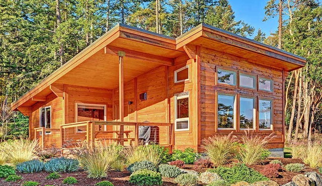 Snug Harbor Resort and Marina - Two Bedroom Water View Cabin, King Beds