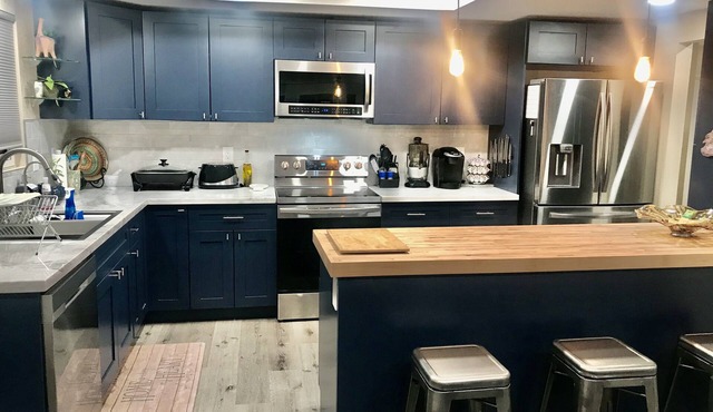 Spacious 3 bd 2 ba home 12 mi to Empire Polo Club