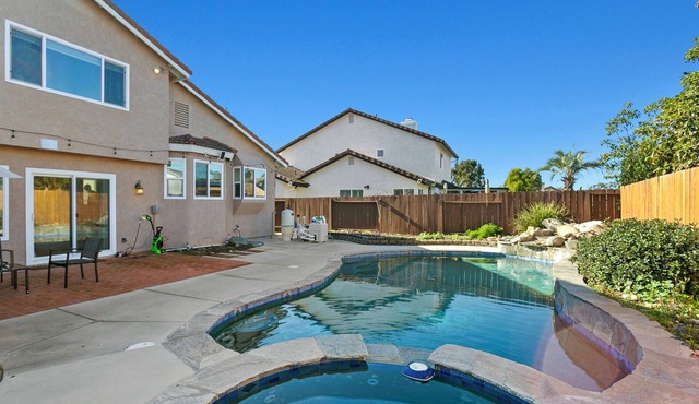 Spacious 4BR Retreat w/Private Pool, Office & Fenced Yard｜ Pet-Friendly #41925