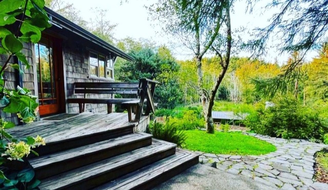 Spacious HS w/Sauna-Game RM-Wifi-Basket Ball Walk to Beach! Gated- Private!