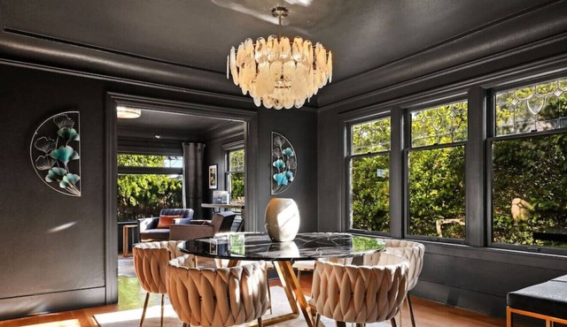 Speakeasy | Walk to Lake | 2 Kitchens | Dogs Okay!