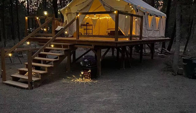 “Starlit Hideaway” King Bed/private site