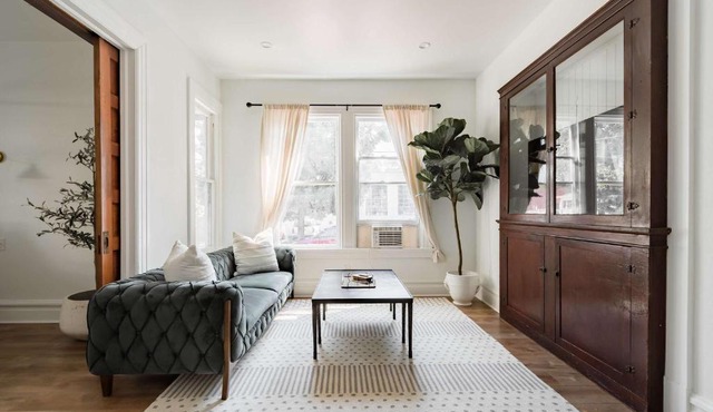 Stay Portland - The Étoile Suite - Nob Architecture & Boutiques