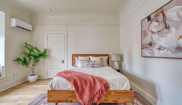 Stay Portland - The Sullivan's Gulch Lodge - 94 WalkScore