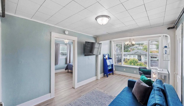#StayinMyDistrict Heritage House Private Suite