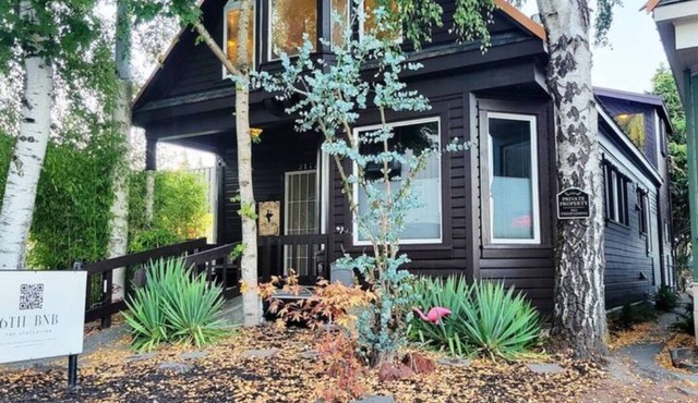 Stunning Victorian Home 6th Ave unbeatable area
