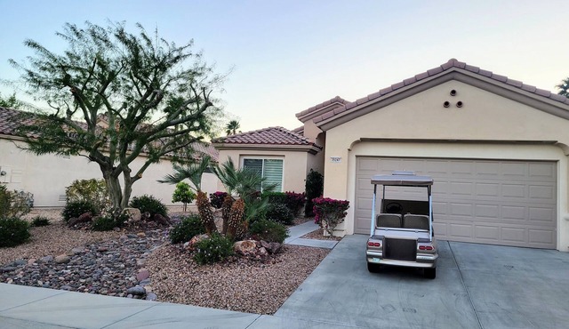 Sun City, Palm Desert, CA, Home in 55+ Community