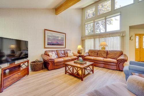 Superb Park City Escape w/Deck, Walk to Ski Lift!