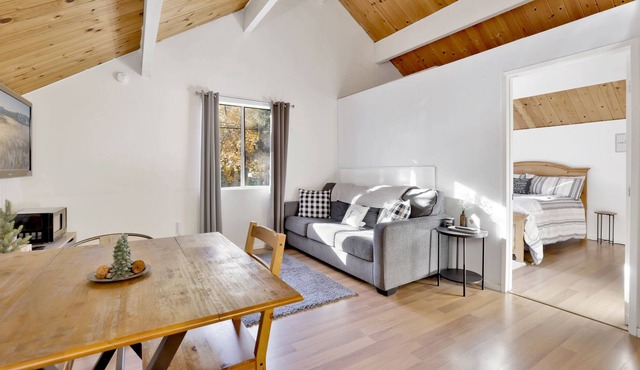 Sweet Maple Cabin- Relaxing Sugarloaf Retreat